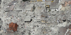 Amatrice, 24 agosto 2016 (AP Photo/Gregorio Borgia)